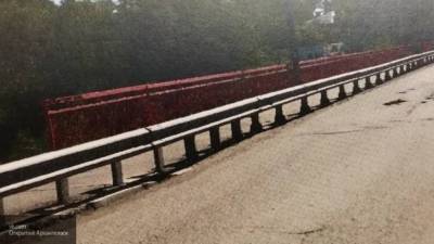 Водитель и его племянница погибли после падения с моста в реку в Забайкалье