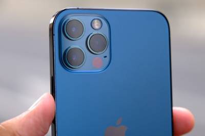 Эксперты сравнили работу камер всех версий iPhone 12 между собой