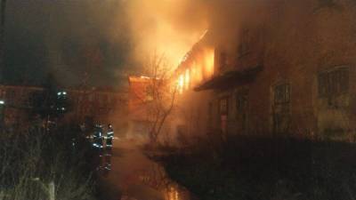 Одна квартира повреждена при пожаре в жилом доме в Красноармейске
