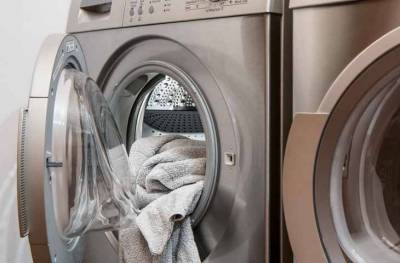 Эти подручные материалы помогут вам очистить стиральную машину в домашних условиях