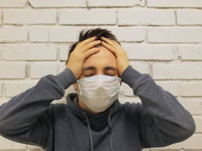 Врач COVID-госпиталя под Уфой: Сильные головные боли при коронавирусе связаны с поражением сосудов