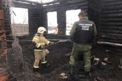 Число жертв на пожаре под Новосибирском выросло - среди погибших ребенок