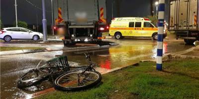 В Ор-Йехуде грузовик сбил велосипедиста, пострадавший — в тяжелом состоянии