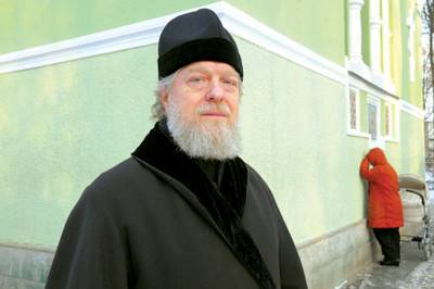 Настоятель Смоленского храма протоиерей Виктор Московский умер на 72-м году жизни
