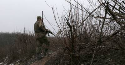 Оккупанты в Донбассе трижды нарушили режим "тишины": наши военные ответили на атаку снайпера