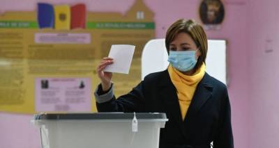 Сегодня граждане Молдовы решают многое: Санду проголосовала во втором туре выборов
