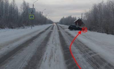 В Усинске неизвестный водитель врезался в дорожный знак