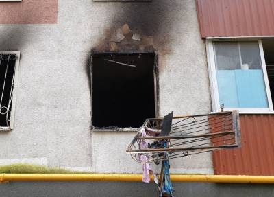 Пожар произошел в квартире жилого дома на севере Москвы