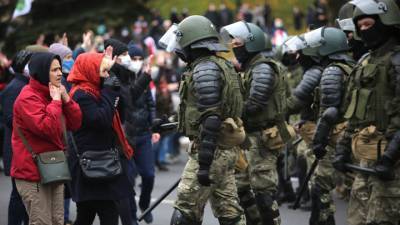 В Минске задерживают участников акции в память о погибших оппозиционерах