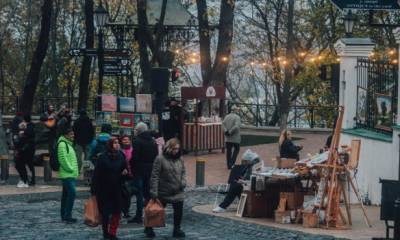 Заведения закрываются, торгаши работают: Как в Киеве соблюдают карантин выходного дня