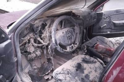 В Смоленске на Нахимова утром 15 ноября загорелся автомобиль Daewoo
