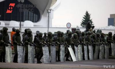 Силовики применили газ и светошумовые гранаты на акции протеста в Минске