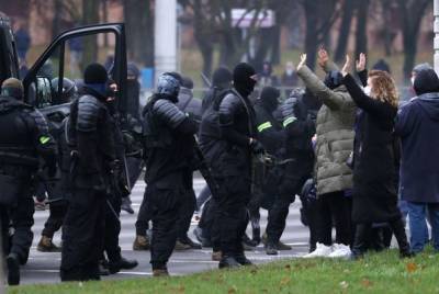 Правозащитники сообщили о 40 задержанных на акциях протеста в Белоруссии