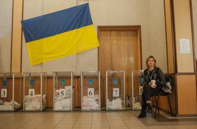 Второй тур местных выборов на Украине: замечены первые нарушения