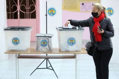 Наблюдатели от СНГ заявили о спокойном течении выборов президента Молдавии