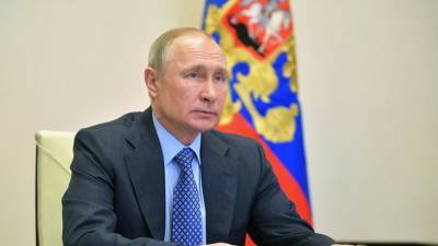 Путин пошутил о рассадке участников совещания в его резиденции