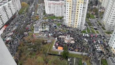 Что происходит сегодня в Минске сообщили очевидцы: для разгона протестующих применили слезоточивый газ и светошумовые гранаты