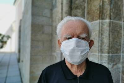 Германия: Бесплатные защитные маски для групп риска