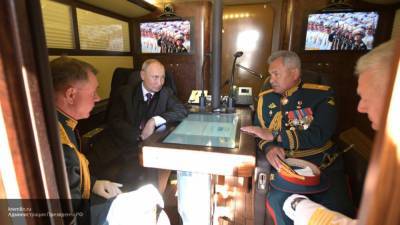 Путин шутливо спросил Шойгу о своем кресле во время совещания