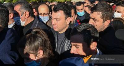 Пашинян должен уйти: Шармазанов сказал, почему РПА требует отставки премьера Армении