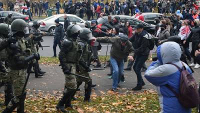 Силовики разогнали протестующих на «Площади перемен», есть задержанные