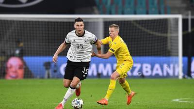 Зинченко отреагировал на критику после поражения Украины от Германии