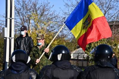 Полиция Молдавии сообщила о 105 нарушениях на выборах президента страны