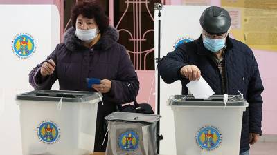 Половина избирателей проголосовала на втором туре выборов президента в Молдавии