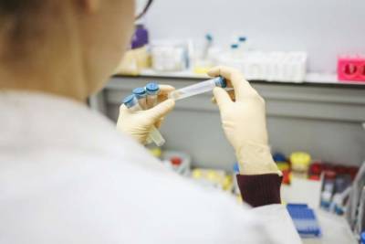 Лаборатории, разрабатывающие вакцины против Covid-19 заработали миллионы долларов
