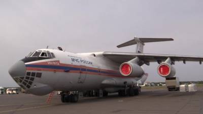 В Ереван прибыл первый самолет МЧС