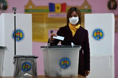 Экзитпол: Санду лидирует на выборах президента Молдавии, набрав 55%
