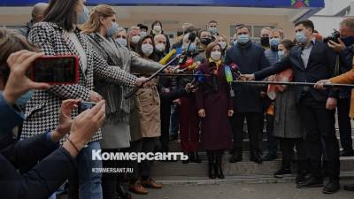Санду лидирует во втором туре выборов президента Молдавии
