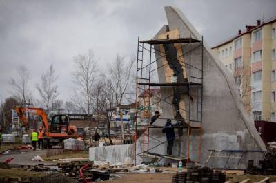 Качество работ в строящемся сквере в Ново-Александровске разочаровало мэра
