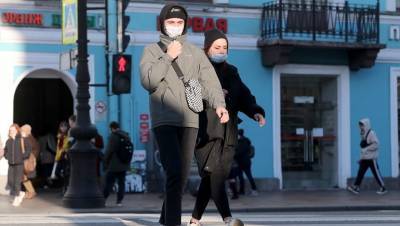 "Питер носит маски": в городе на Неве запустили акцию-флешмоб