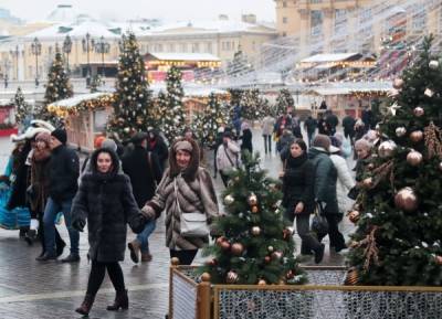 Опрос показал реакцию жителей Москвы на отмену новогодних мероприятий