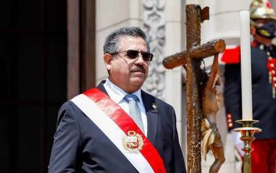 Президент Перу подал в отставку после недели пребывания на посту
