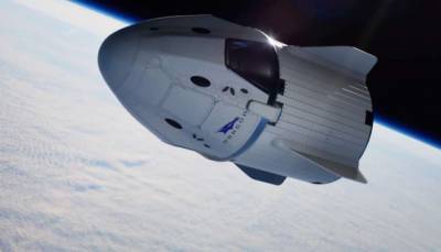 Компания SpaceX успешно отправила астронавтов на МКС (ВИДЕО)