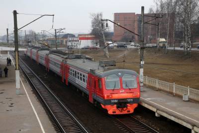 Из-за смерти пассажира электрички на Балтийский вокзал прибывают с опозданием