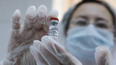 На вакцинацию от коронавируса в Москве выделят около 10 млрд рублей