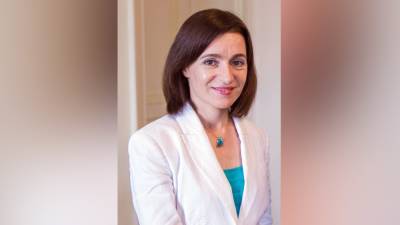 Молдавский премьер поздравил Майю Санду с победой на выборах в стране