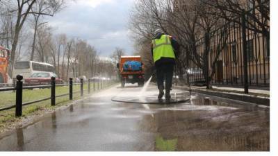 За неделю с дорог Петербурга убрали больше 3,6 тысячи тонн грязи