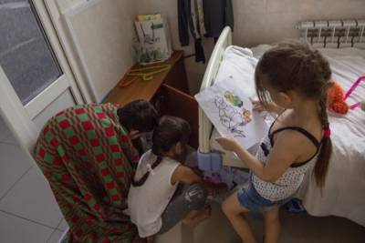 Доля заболевших COVID-19 детей в Москве выросла за сутки на 5%