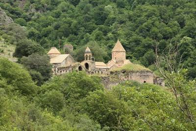 «Остановили бойню»: Армяне благодарны российским миротворцам в Нагорном Карабахе