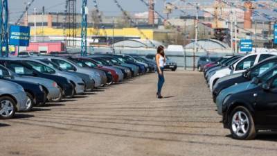 В России снизились продажи отечественных машин с пробегом