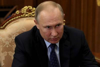 Путин назвал сложной ситуацию с наркотиками в России