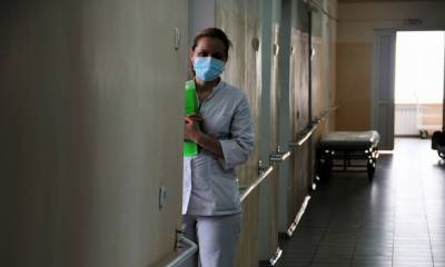 В поликлиниках Карелии приостанавливают плановый прием врачей из-за коронавируса