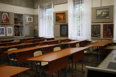 Число закрытых на карантин школьных классов уменьшилось в Петербурге