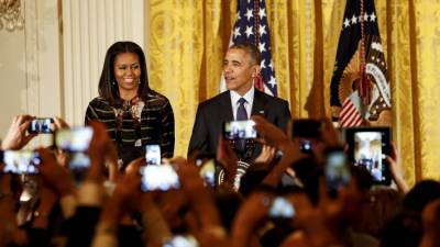 Обама отказался работать с Байденом, опасаясь потерять жену