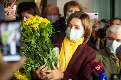 «Сказки о счастливом евробудущем»: Косачев отреагировал на победу Санду в Молдавии