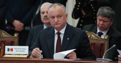 Блок социалистов Молдавии предложил Додону вновь возглавить фракцию